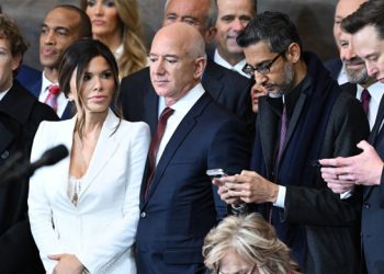 ট্রাম্পের অভিষেকে  টেক জায়ান্টদের ভিড়