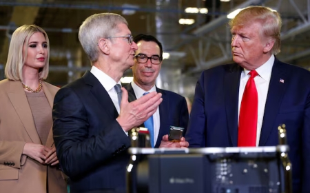 ট্রাম্পের অভিষেক অনুষ্ঠানে ১ মিলিয়ন ডলার দিয়েছেন টিম কুক