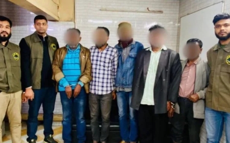 ১১টি মোবাইল ফোন ও গাড়িসহ চক্রের ৫ সদস্যকে গ্রেফতার করেছে সিটিটিসি