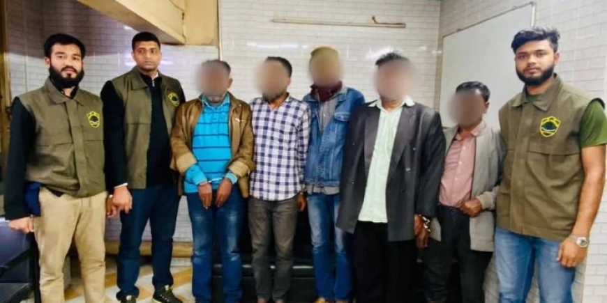 ১১টি মোবাইল ফোন ও গাড়িসহ চক্রের ৫ সদস্যকে গ্রেফতার করেছে সিটিটিসি