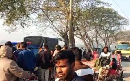 Van Driver Killed in Pabna, Vehicle Hijacked
