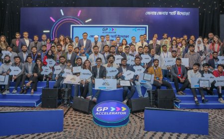 Grameenphone Awards Top 20 Smart Entrepreneurs from Across Bangladesh