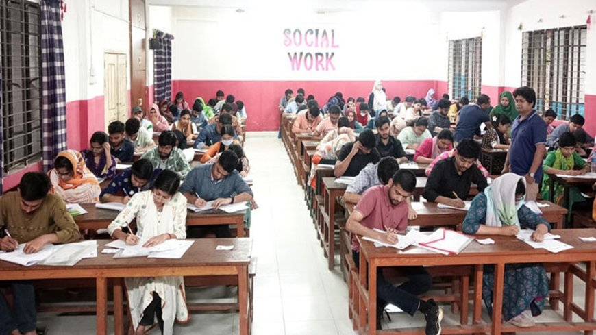 Jagannath University Hosts ‘A’ Unit Admission Test for Science Faculty: Absent 3o%