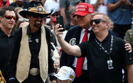 ট্রাম্পের শুল্ক নীতির বাইরে থাকছে স্মার্টফোন ও কম্পিউটার