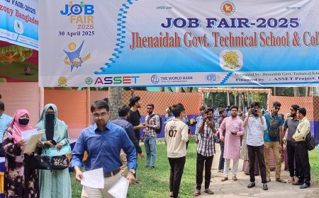 মেলা ভাঙ্গলেও চলছে বেকার যুবকদের স্বপ্নপূরণের কাজ