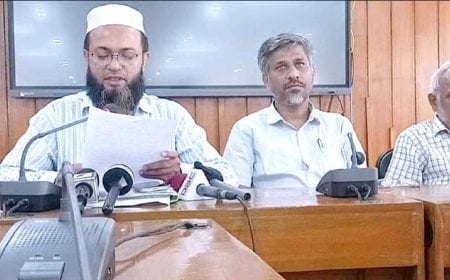 এবার প্রশাসনিক কাজে বিরত থাকার ঘোষণা কুয়েট শিক্ষকদের