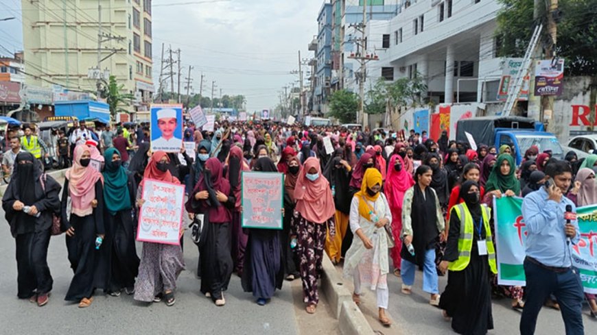 দুই ঘণ্টা অবরোধে গাজীপুরের ঢাকা-ময়মনসিংহ ও ঢাকা-টাঙ্গাইল মহাসড়ক
