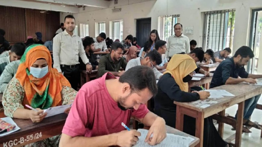 টাঙ্গাইলে ফ্রিল্যান্সিং প্রশিক্ষণ ভর্তি পরীক্ষা অনুষ্ঠিত