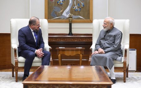 Modi Meets Qualcomm CEO Amid China’s Competition Crackdown