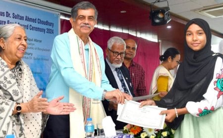 বিজ্ঞান শুধু পরীক্ষাগারের বিষয় নয়, সমাজ পরিবর্তনের শক্তি