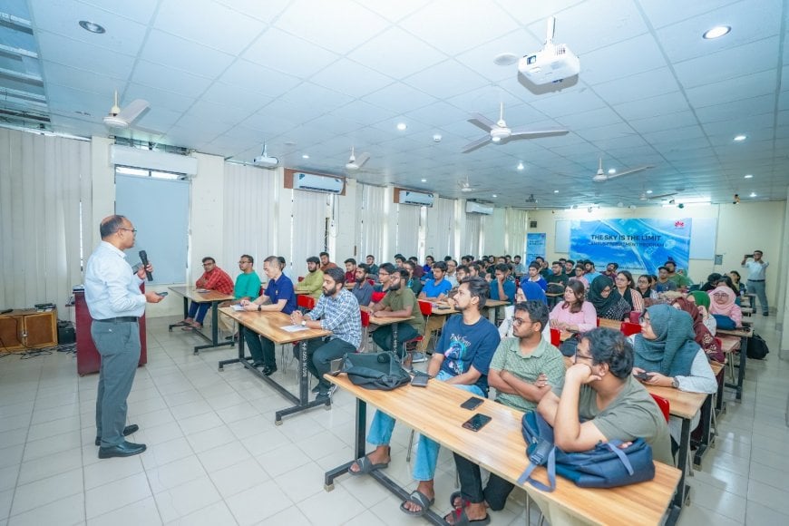 চাকরি নিয়ে আইআইইউটিতে হুয়াওয়ে