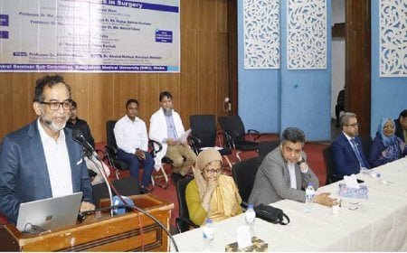 চিকিৎসক ও মেডিকেল টেকনিশয়ানদের রোবটিক সার্জারি প্রশিক্ষণে গুরুত্বারোপ