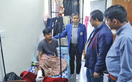 আহত শিক্ষার্থীদের পাশে যবিপ্রবি উপাচার্য