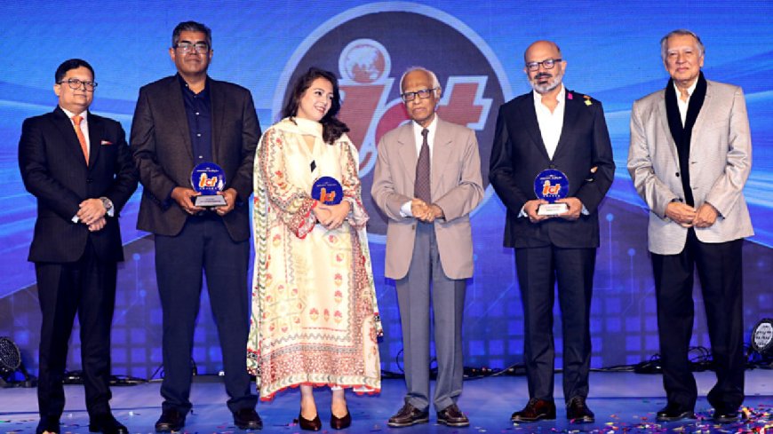 ‘আইসিটি পাইওনিয়ার’ স্বীকৃতি পেলেন ফাহিম মাশরুর