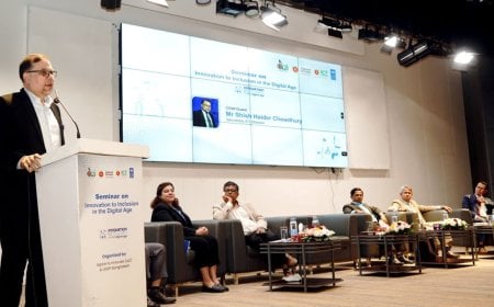 প্রতিটি নতুন সেবাকে সূচনা থেকেই প্রবেশযোগ্য করতে অগ্রাধিকার দিতে বললেন আইসিটি সচিব