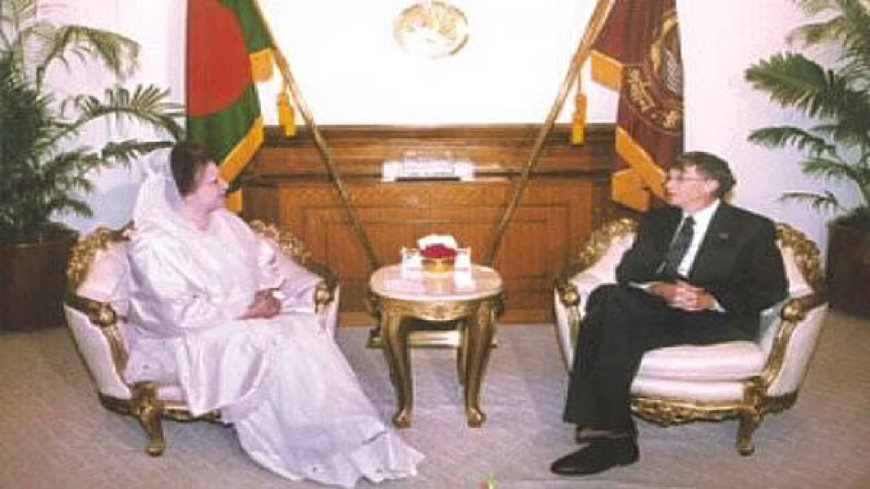 Khaleda Zia Hosts Bill Gates in 2005, Paving Bangladesh’s IT Path