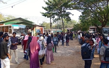 শাকসু নির্বাচন সামনে রেখে প্রচারণায় ব্যস্ত প্রার্থীরা