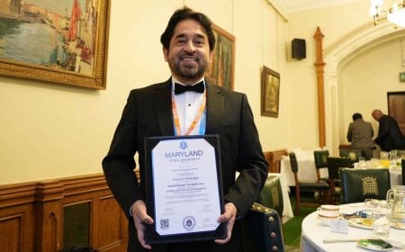 ব্রিটিশ পার্লামেন্টে সম্মাননা পেলেন মোস্তাফা ইসলাম ডিউক