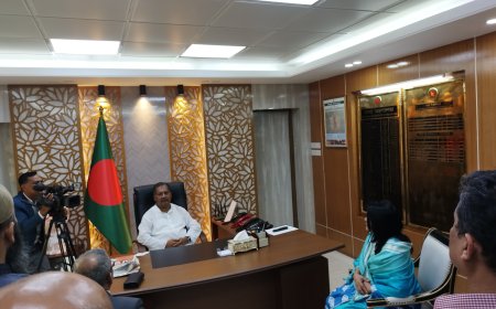 প্রযুক্তি দিয়েই অপব্যবহার রুখতে হবেঃ  তথ্যমন্ত্রী 