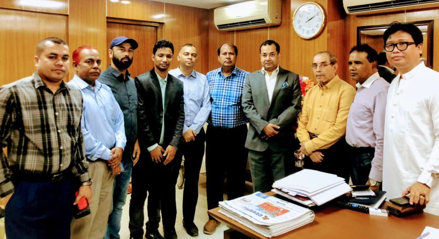 বছর বছর নবায়ন বাতিল ও বিজ্ঞাপনের দাবি জানালো ওনাব