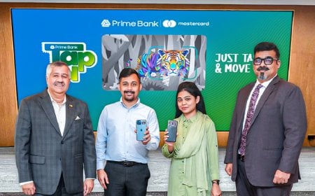 এনএফসি স্টিকার কার্ড ‘ট্যাপইন’ চালু করলো প্রাইম ব্যাংক