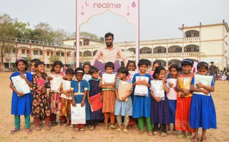 realme Spreads Eid Joy with Clothing Drive for Underprivileged Children