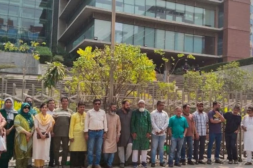 ন্যায্য হিস্যা পূরণে জিপি হাউজের সামনে সাবেক কর্মীদের ক্ষোভ প্রকাশ