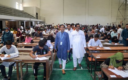 যবিপ্রবিতে গুচ্ছ পদ্ধতির ‘বি’  ইউনিটের ভর্তি পরীক্ষা অনুষ্ঠিত