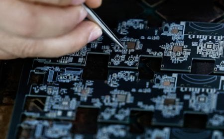 যুদ্ধের প্রভাবে সার্কিট বোর্ডের বাজারে অস্থিরতা