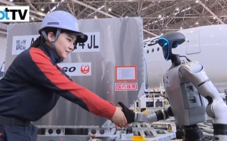 টোকিও বিমানবন্দরে লাগেজ হ্যান্ডেলার হিসেবে কাজ করবে হিউম্যানয়েড রোবট