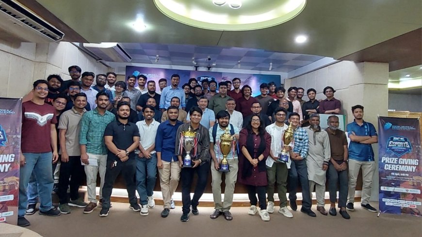 বিসিএস ই-স্পোর্টস চ্যাম্পিয়নশিপের পুরস্কার পেলন বিজয়ীরা