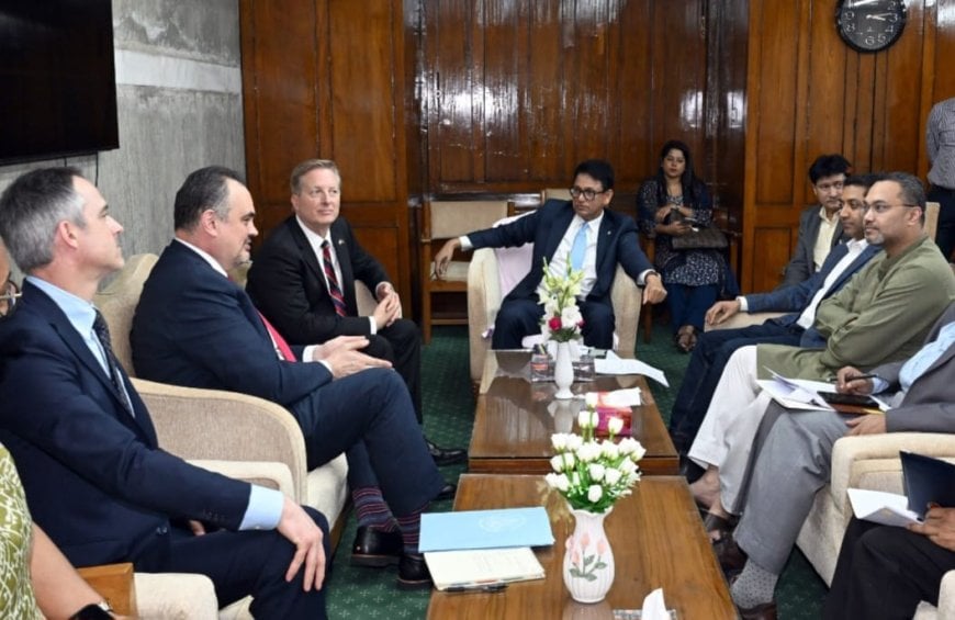 'স্টুডেন্ট ভিসা' সহজ করতে যুক্তরাষ্ট্রের বিশেষ দূতকে অনুরোধ