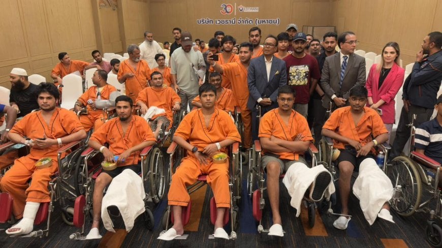 থাইল্যান্ডে চিকিৎসাধীন জুলাই যোদ্ধাদের খোঁজ নিলেন মন্ত্রী ফকির মাহবুব আনাম