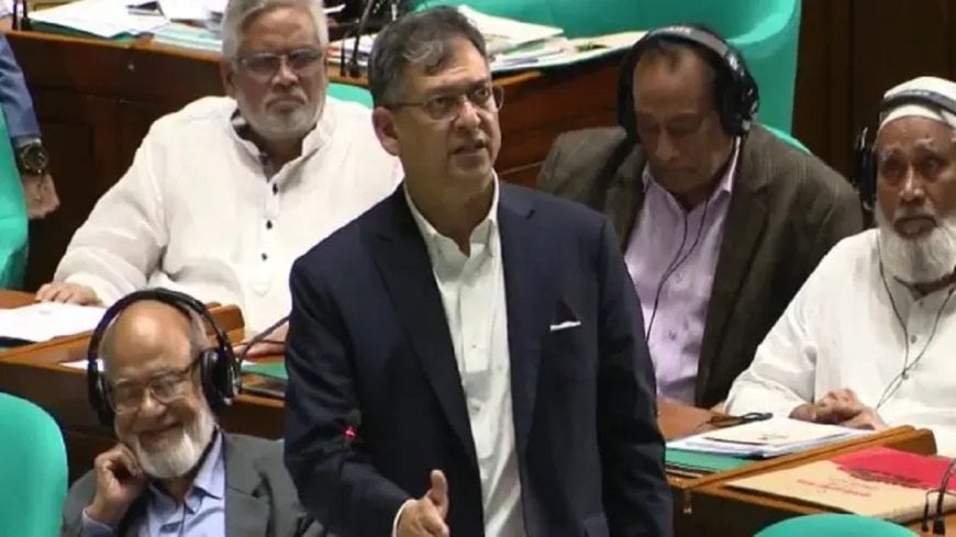 ইউটিবারদের ওপর চটেছেন স্বরাষ্ট্রমন্ত্রী