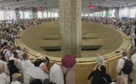 লাইভে শয়তানকে উদ্দেশে পাথর নিক্ষেপ শুরু