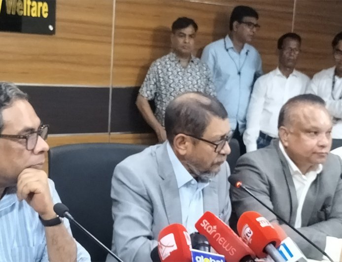 ডেঙ্গুর চিকিৎসায় বেসরকারি হাসপাতালে ৮০% পর্যন্ত ছাড়ের আহ্বান স্বাস্থ্যমন্ত্রীর